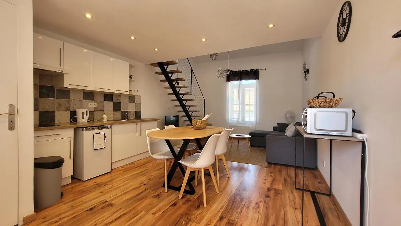 Apartmán Jean-Antoine Mondesir Montauban 0*,